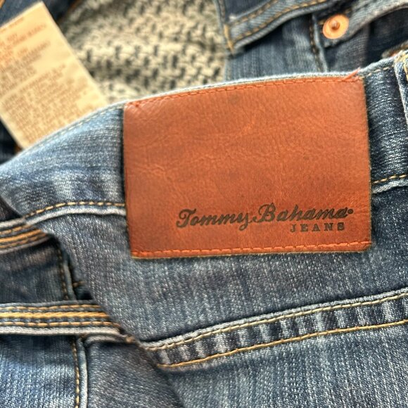 Tommy Bahama Island Crafted Classic Jeans 34" x 30" Medium Faded Wash - Picture 3 of 9